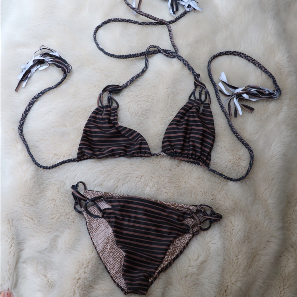 Acacia Reversible striped/printed bikini